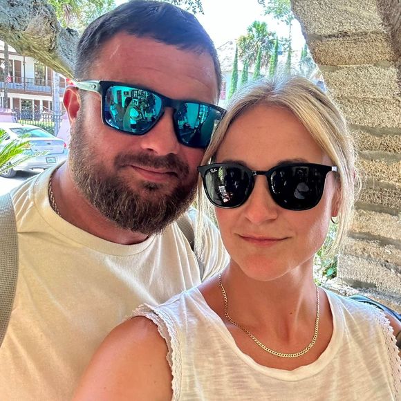 Meet your Posher, Casey - Picture 1 of 1